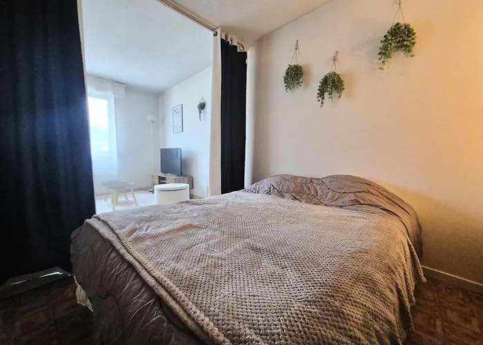 Résidence Le Comte - Dans Quartier Annimé, Proche De La Gare ! Mae-7294 *